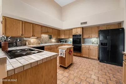12390 E Avenida De La Vista Verde, Tucson, AZ 85749 - Photo 7
