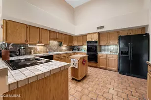 12390 E Avenida De La Vista Verde, Tucson, AZ 85749 - Photo 7