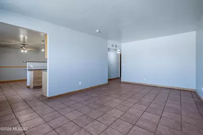 736 S Desert Steppes Drive, Tucson, AZ 85710 - Photo 7