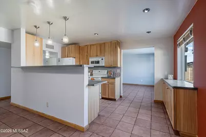 736 S Desert Steppes Drive, Tucson, AZ 85710 - Photo 11