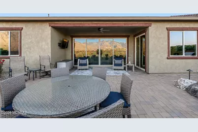 11656 N Silverwood Drive, Oro Valley, AZ 85737 - Photo 9