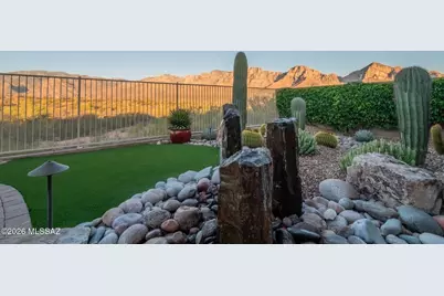 11656 N Silverwood Drive, Oro Valley, AZ 85737 - Photo 13