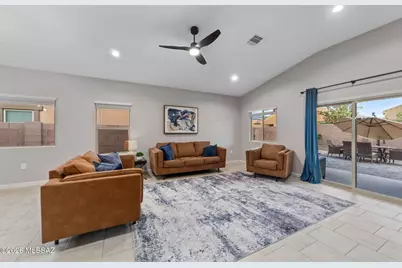 8801 W Red Spike Ice Drive, Marana, AZ 85653 - Photo 15