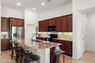 2555 E Josephine View Dr, Green Valley, AZ 85614 - Photo 11