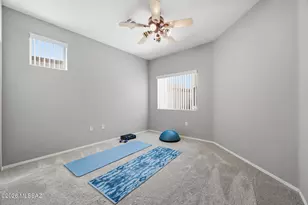 2025 W Amblemorn Dr, Green Valley, AZ 85622 - Photo 13