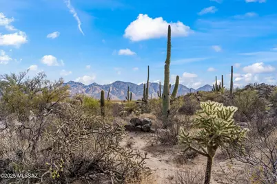 530 E Thunderstorm Place, Oro Valley, AZ 85755 - Photo 7
