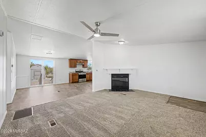 9240 S Honeysuckle Farm Trail, Tucson, AZ 85735 - Photo 5