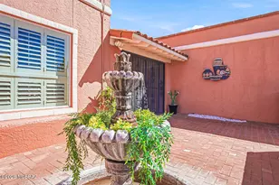 1121 N Abrego Dr, Green Valley, AZ 85614 - Photo 9