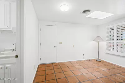 1121 N Abrego Drive, Green Valley, AZ 85614 - Photo 15