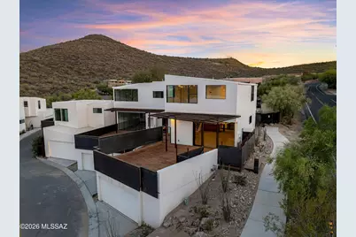 1360 W Sentinel View Loop, Tucson, AZ 85745 - Photo 1