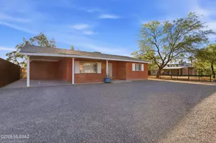 1413 N Craycroft Rd, Tucson, AZ 85712 - Photo 23