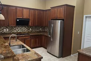 10706 N Hewitt Pl, Oro Valley, AZ 85737 - Photo 5