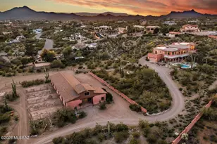4560 N Via Sinuosa, Tucson, AZ 85745 - Photo 1