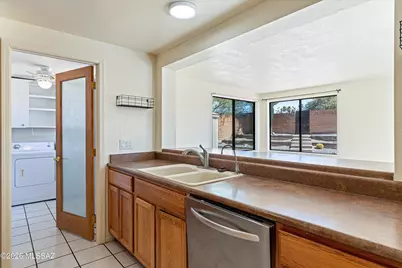 9750 E Lorain Place, Tucson, AZ 85748 - Photo 17