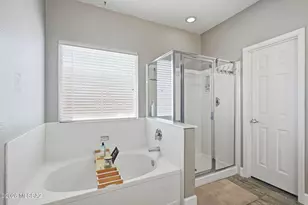 9205 N Sugar foot Dr, Tucson, AZ 85743 - Photo 21