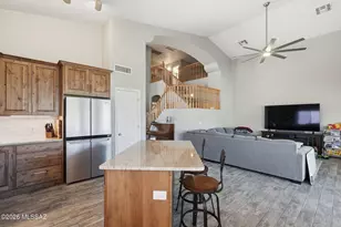 9205 N Sugar foot Dr, Tucson, AZ 85743 - Photo 13