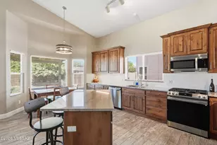 9205 N Sugar foot Dr, Tucson, AZ 85743 - Photo 7