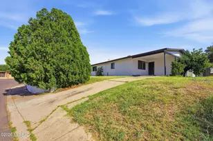 2076 N Calle Trinidad, Nogales, AZ 85621 - Photo 3