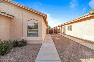 11856 W Fontenelle Dr, Marana, AZ 85653 - Photo 5