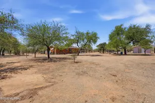 2301 S Hohokam Dr, Tucson, AZ 85735 - Photo 27