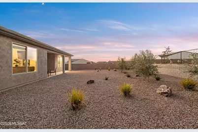 1820 N Banneker Lane, Green Valley, AZ 85614 - Photo 21