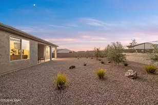 1820 N Banneker Ln, Green Valley, AZ 85614 - Photo 21