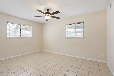 441 W Yucca Court #201, Tucson, AZ 85704 - Photo 11