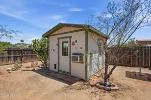 4868 E Edison St, Tucson, AZ 85712 - Photo 33
