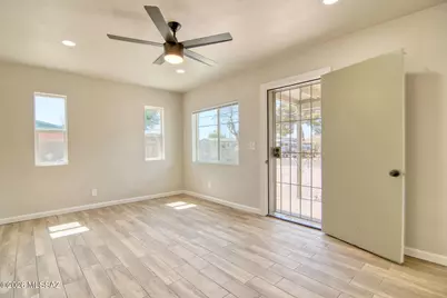 4146 E Flower Street, Tucson, AZ 85712 - Photo 11