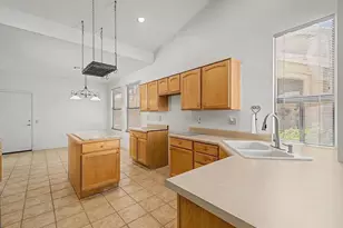 63752 E Holiday Dr, Tucson, AZ 85739 - Photo 7