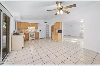 1812 N Arcadia Avenue, Tucson, AZ 85712 - Photo 9
