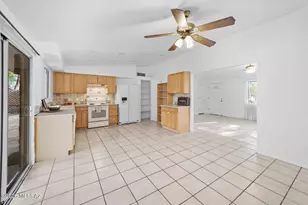 1812 N Arcadia Ave, Tucson, AZ 85712 - Photo 9