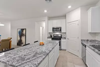 13166 E Iron Chief Drive, Tucson, AZ 85747 - Photo 3