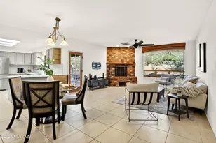 8625 N Sunnyslope Dr, Tucson, AZ 85704 - Photo 17