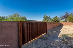 8625 N Sunnyslope Dr, Tucson, AZ 85704 - Photo 43