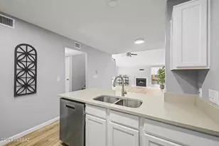 5675 N Camino Esplendora, Tucson, AZ 85718 - Photo 13