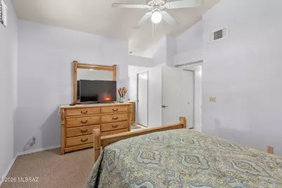 8185 E Mesquite Ridge Circle, Tucson, AZ 85710 - Photo 17