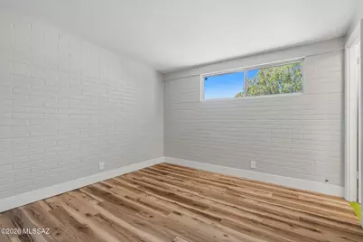 7957 E 19th Place, Tucson, AZ 85710 - Photo 11