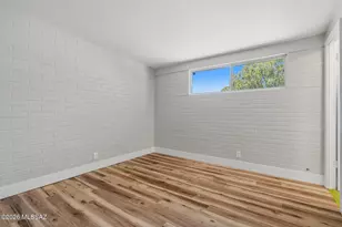 7957 E 19th Pl, Tucson, AZ 85710 - Photo 11