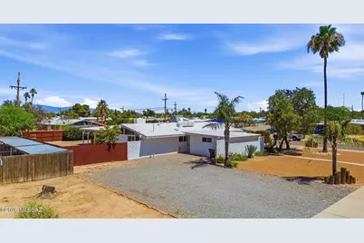 4936 N La CaÃ±ada Drive, Tucson, AZ 85704 - Photo 3