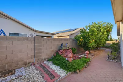 9161 N Clover Way, Tucson, AZ 85743 - Photo 31