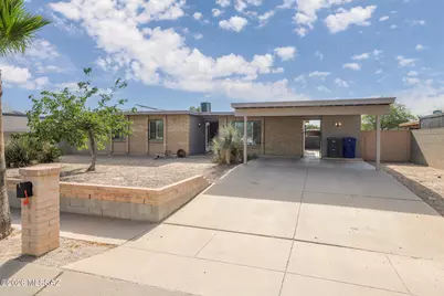 2327 E Honeysuckle Street, Tucson, AZ 85706 - Photo 9