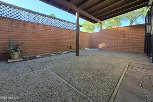 982 N Camino Las Solanas, Tucson, AZ 85710 - Photo 17