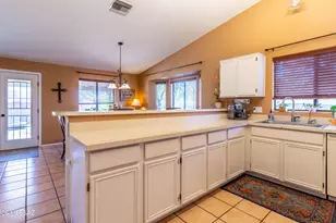 3029 S Marissa Dr, Tucson, AZ 85730 - Photo 9