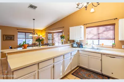 3029 S Marissa Drive, Tucson, AZ 85730 - Photo 7