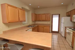 2934 N Cardell Cir, Tucson, AZ 85712 - Photo 9