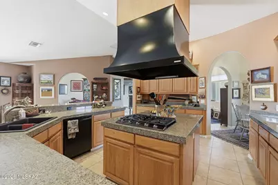 1731 W Placita De La Escalera, Sahuarita, AZ 85629 - Photo 9