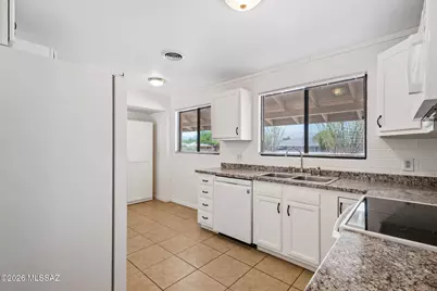 1012 S Carnegie Drive, Tucson, AZ 85710 - Photo 7