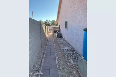 8009 S Castle Bay Street, Tucson, AZ 85747 - Photo 39