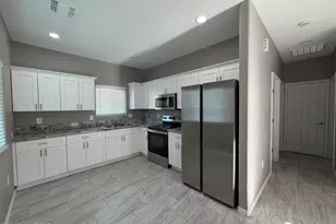 61 W Lester St, Tucson, AZ 85705 - Photo 5